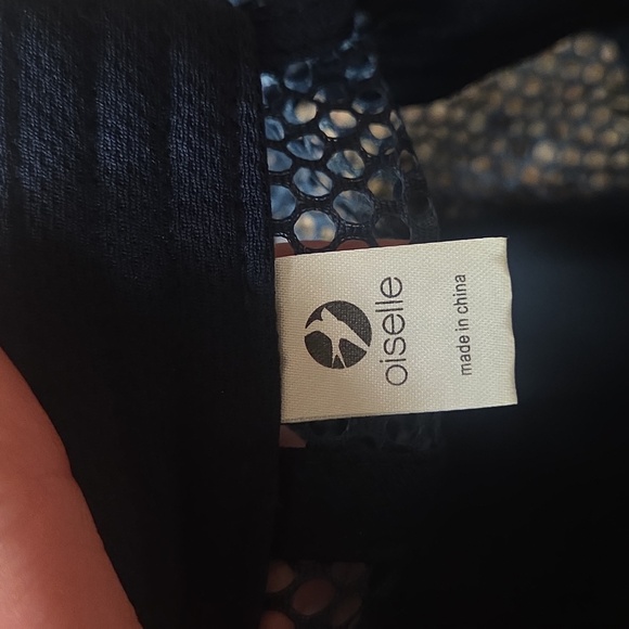 Oiselle Runner Trucker Hat - Picture 5 of 7